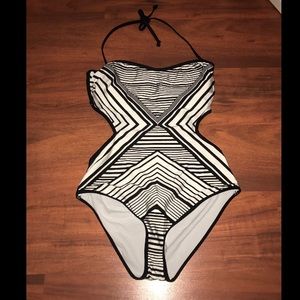 One piece bathing suit